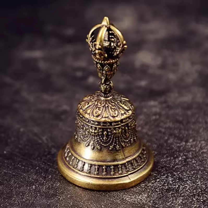 Campana de Bronce Artesanal: Amuleto de Protección y Armonía para el Hogar. Sonido Cristalino, Ideal para Decoración Zen, Altar o como Campana de Viento.