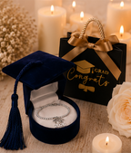 Orgullo de Graduación 2026 | Pulsera Original Plata 925 con Circonitas Ajustable, Dije Plata 925, Caja Aterciopelada de Graduación y Bolsa de Regalo Premium